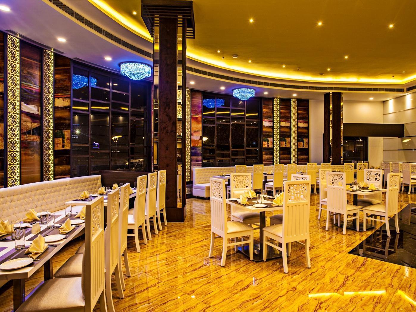 Golden Chariot Vasai Hotel Exterior photo