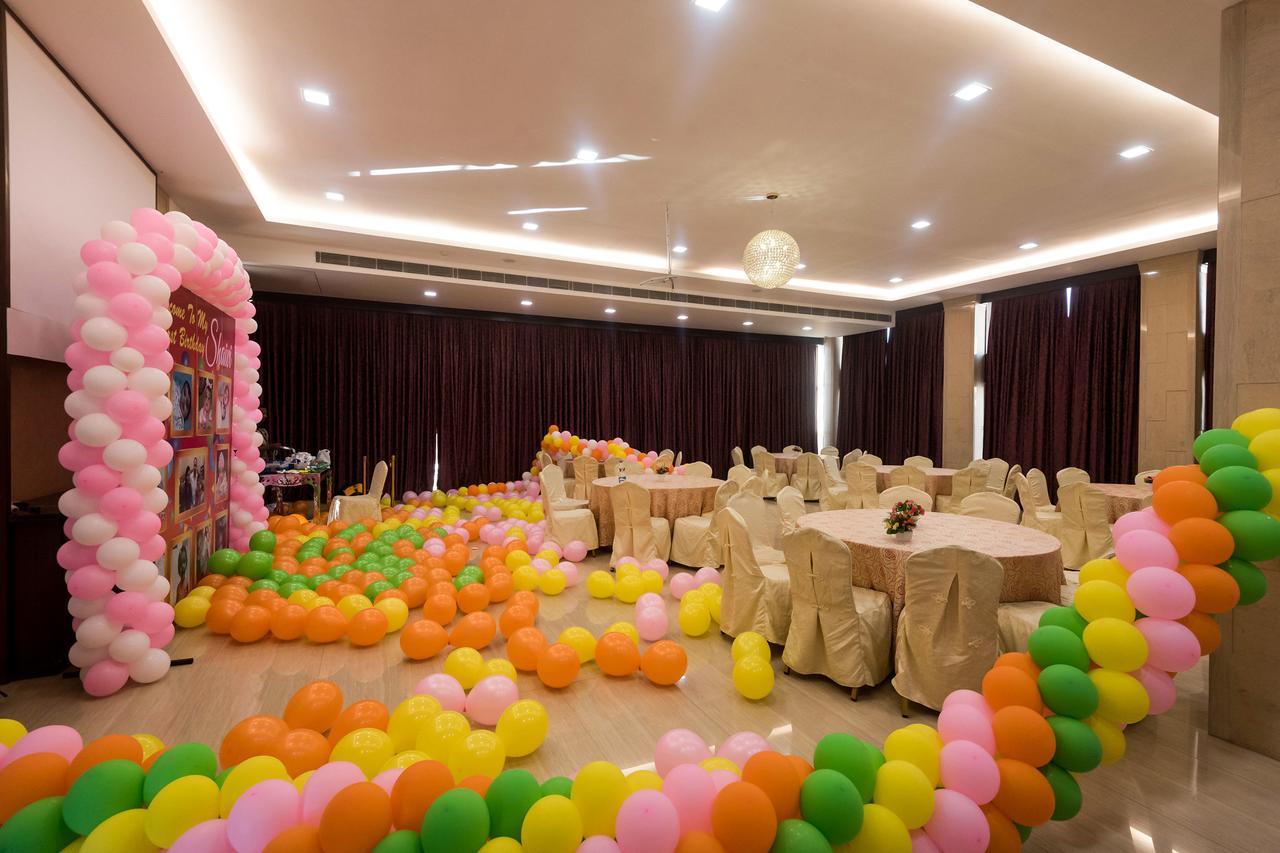 Golden Chariot Vasai Hotel Exterior photo