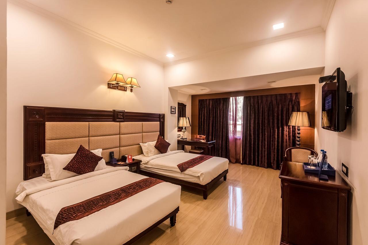 Golden Chariot Vasai Hotel Exterior photo
