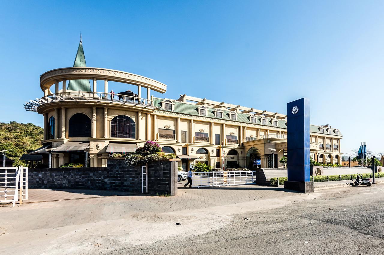Golden Chariot Vasai Hotel Exterior photo