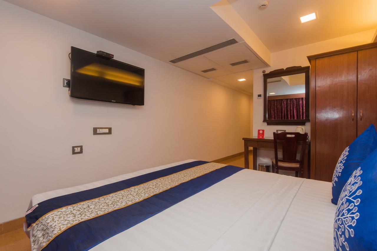 Golden Chariot Vasai Hotel Exterior photo
