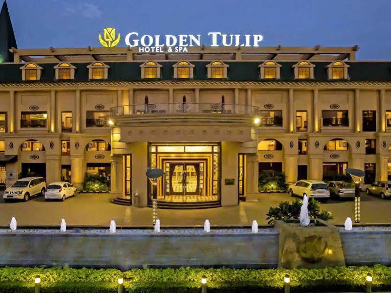 Golden Chariot Vasai Hotel Exterior photo