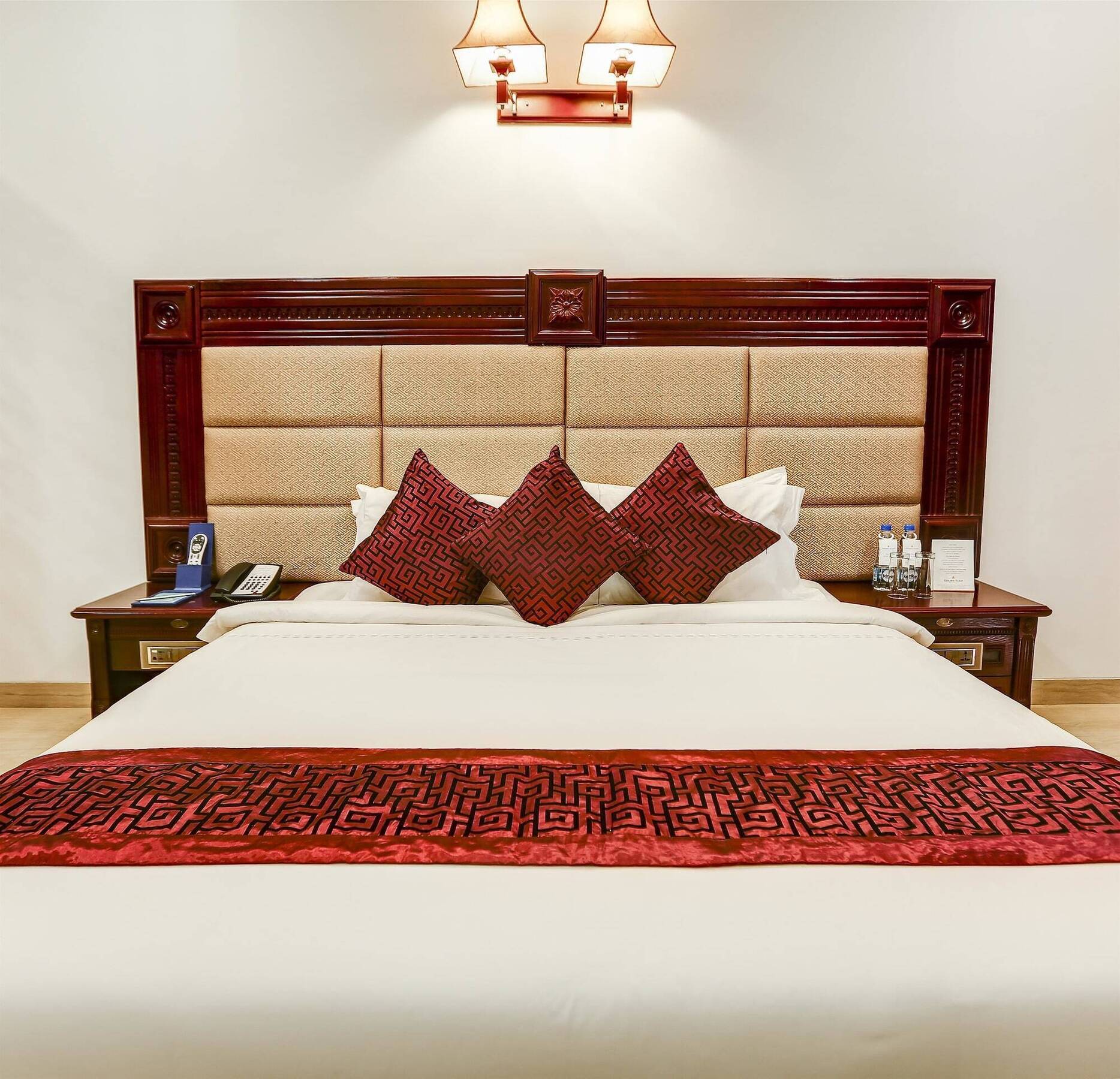 Golden Chariot Vasai Hotel Exterior photo